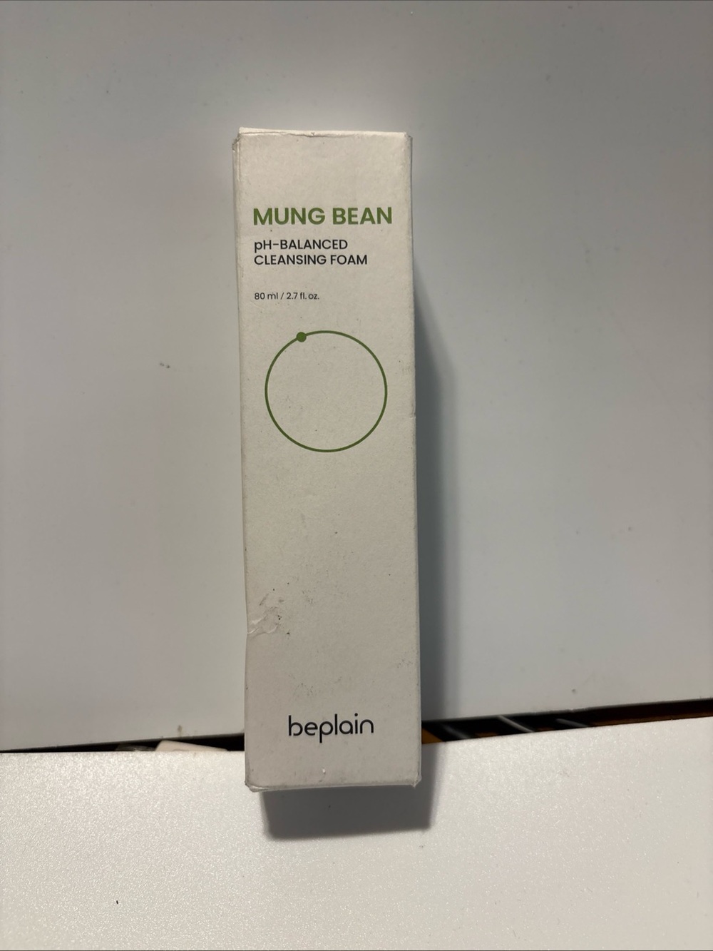 Mung Bean pH-Balanced Cleansing Foam — White with Green Accents